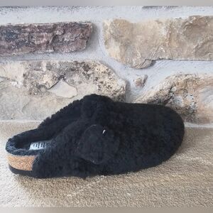 Birkenstock Boston Big Buckle Clog Black Shearling Size 38 NWT